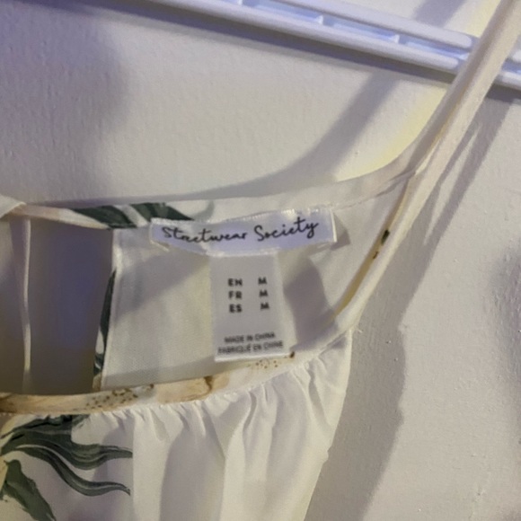 Floral Maxi Dress - Picture 2 of 4